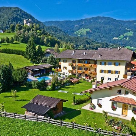 Hotel Martinerhof サン・ロレンツォ・ディ・セバート エクステリア 写真