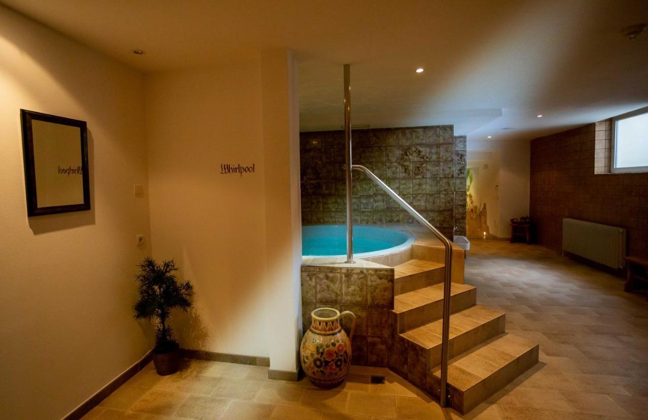 Hotel Martinerhof サン・ロレンツォ・ディ・セバート エクステリア 写真