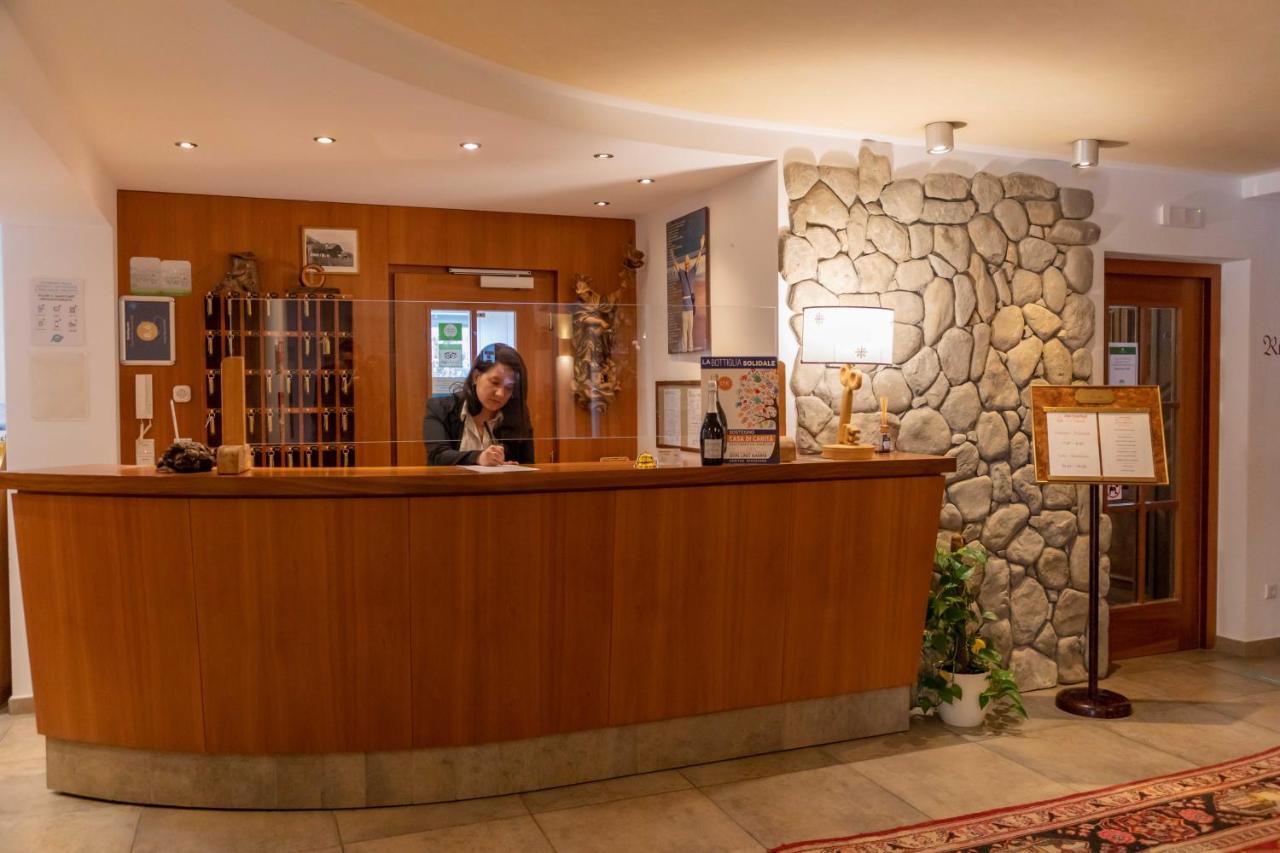 Hotel Martinerhof サン・ロレンツォ・ディ・セバート エクステリア 写真