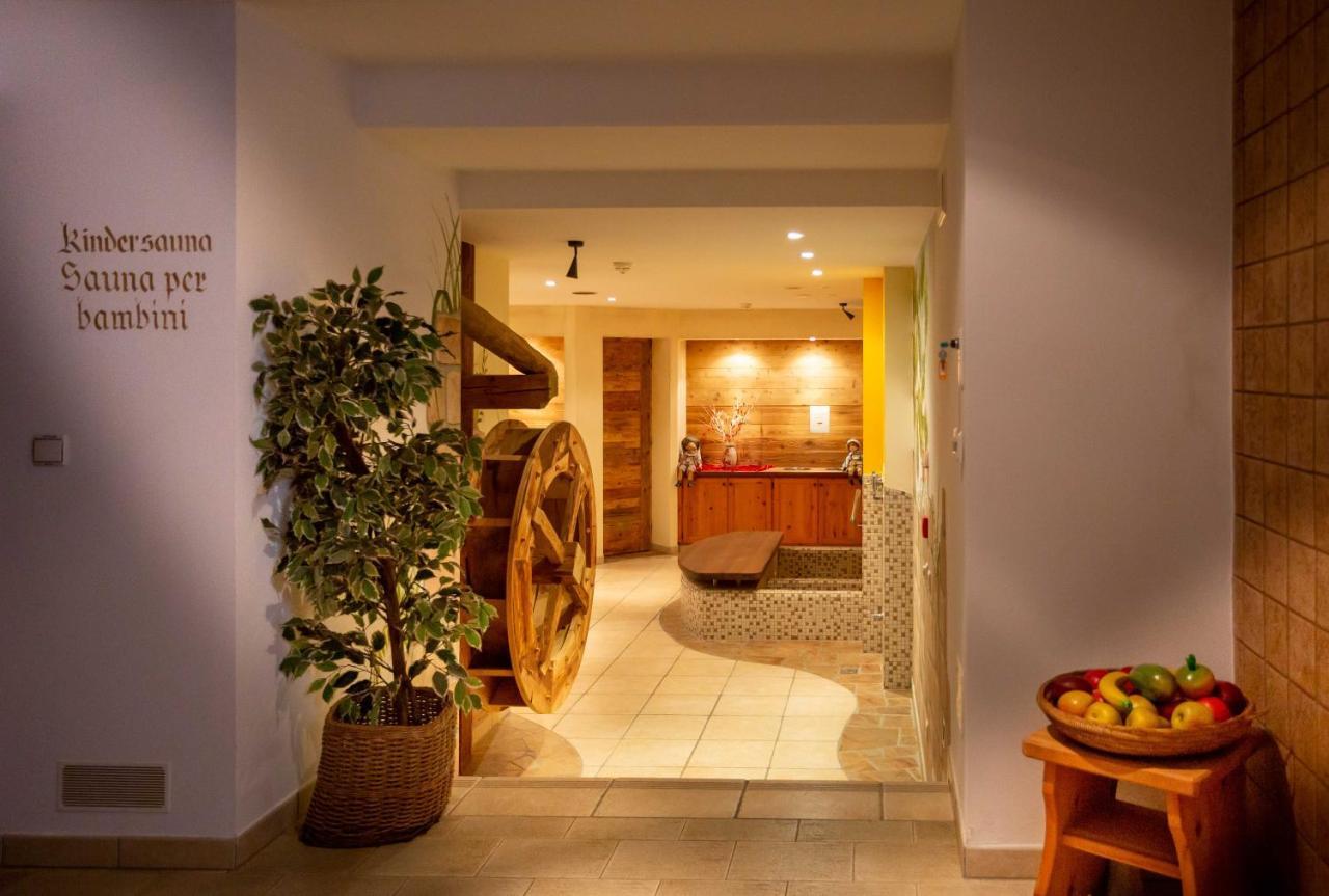 Hotel Martinerhof サン・ロレンツォ・ディ・セバート エクステリア 写真