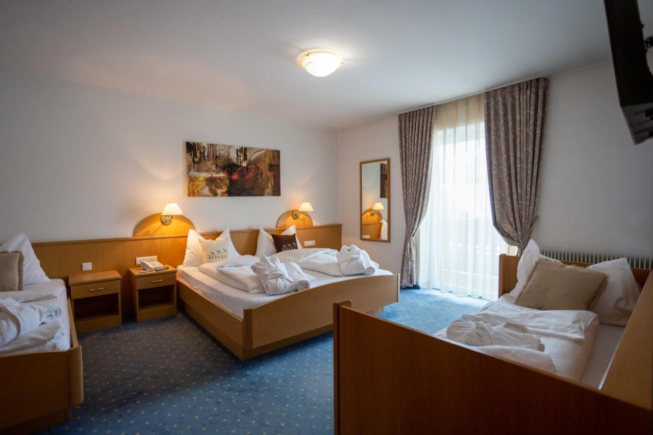 Hotel Martinerhof サン・ロレンツォ・ディ・セバート エクステリア 写真
